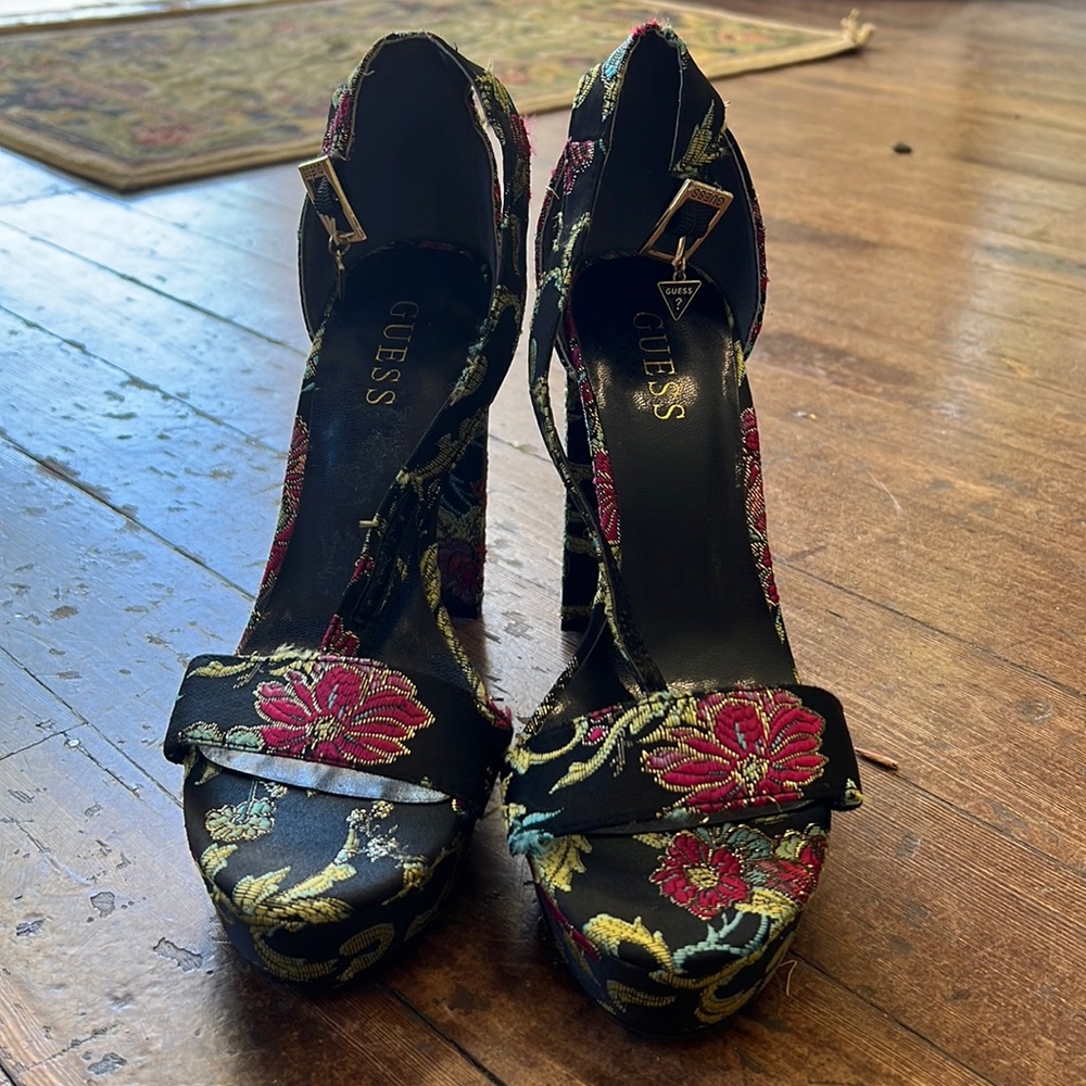 Guess heels